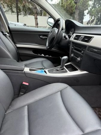 2011 BMW E90 3 Series Sedan - Image 7 of 8