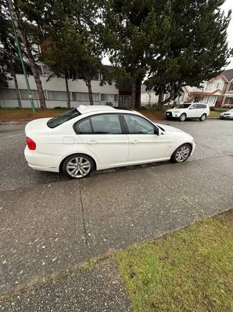 2011 BMW E90 3 Series Sedan - Image 3 of 6