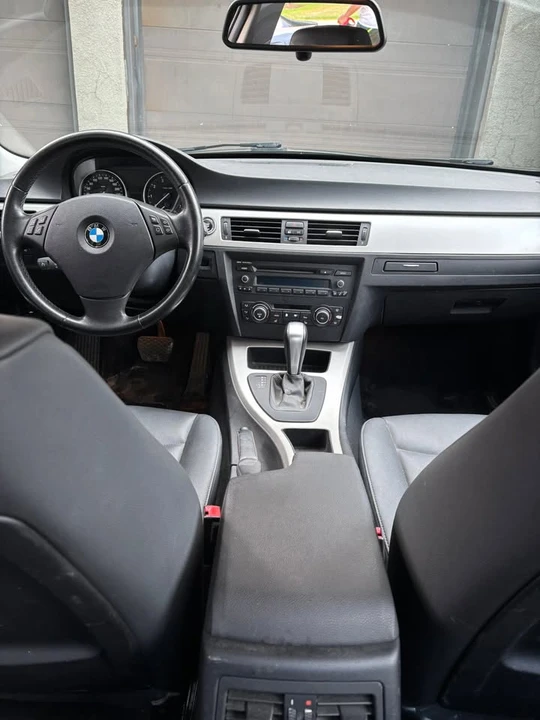 2011 BMW E90 3 Series Sedan - Image 8 of 9