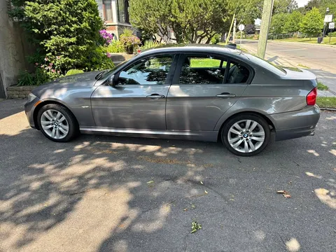 2011 BMW 323i