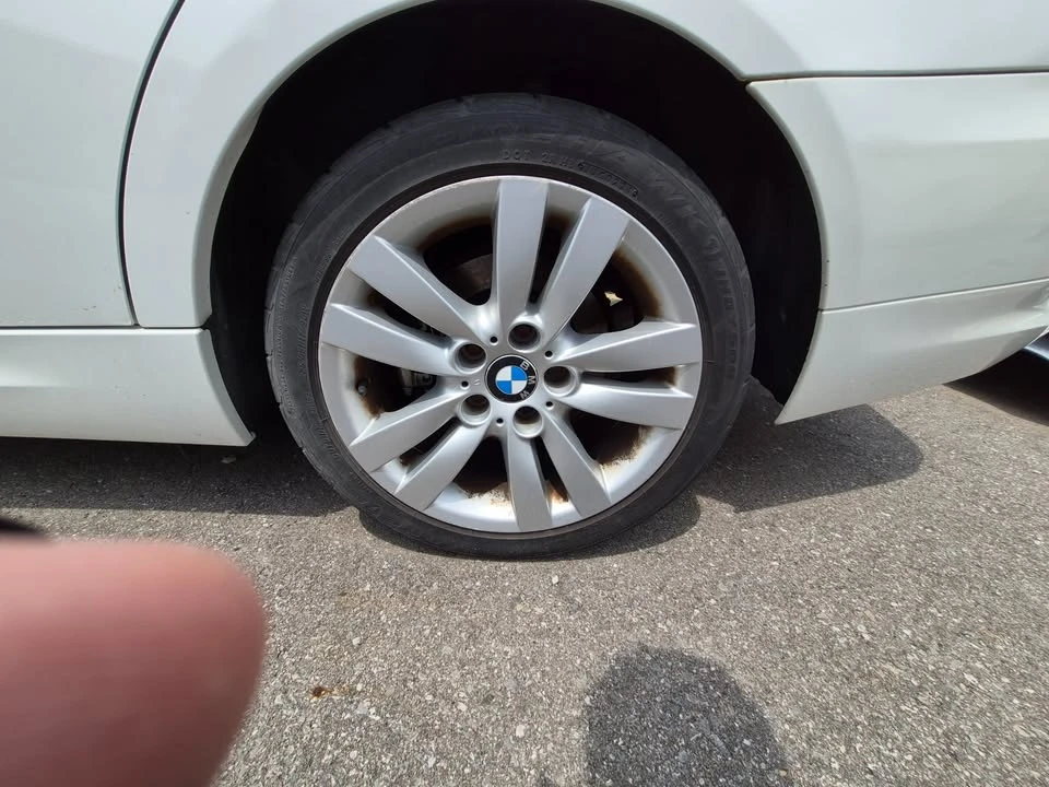 2011 BMW E90 3 Series Sedan - Image 2 of 9