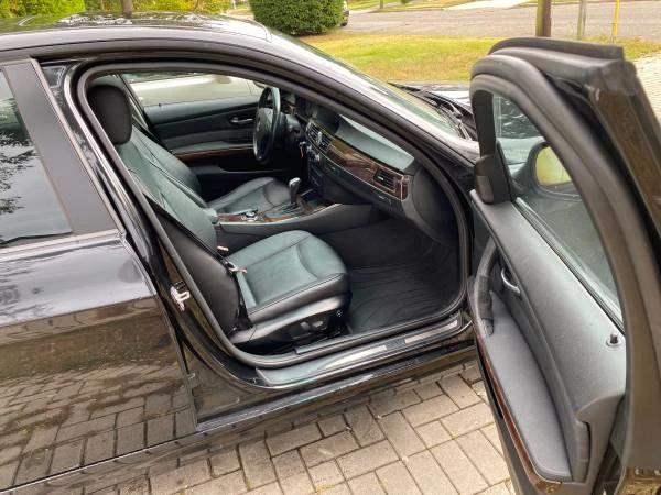 2011 BMW E90 3 Series Sedan - Image 7 of 15