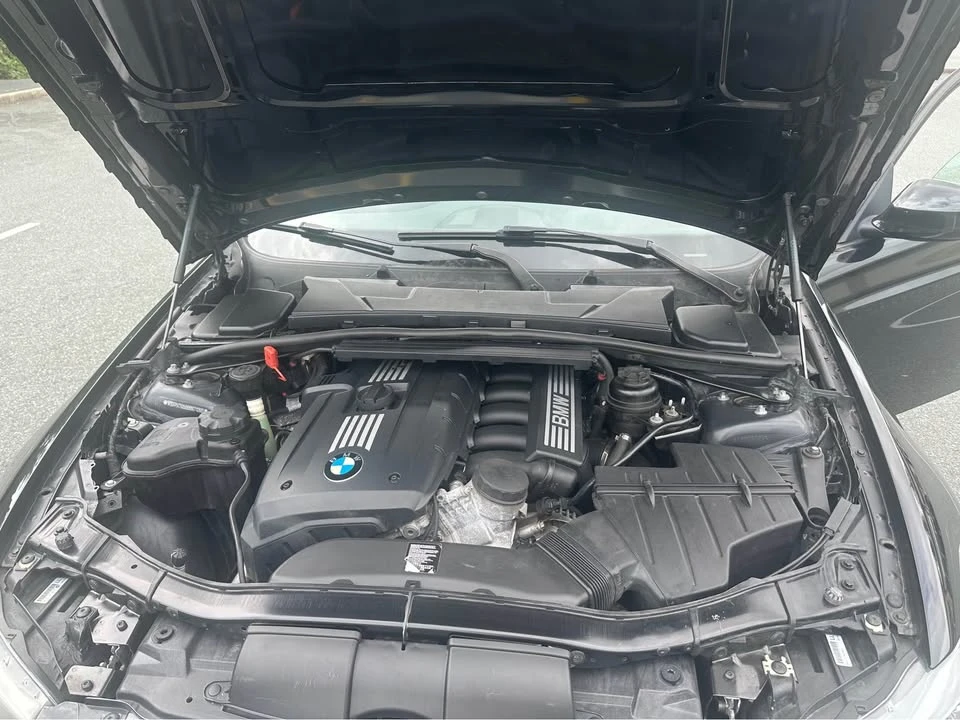 2011 BMW E90 3 Series Sedan - Image 8 of 12