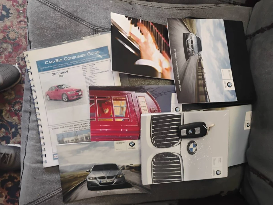 2011 BMW E93 3 Series Convertible - Image 14 of 15