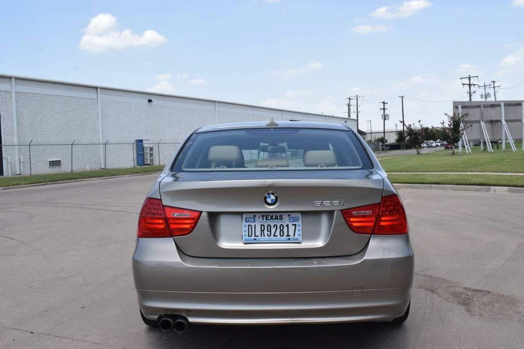 2011 BMW E90 3 Series Sedan - Image 6 of 20