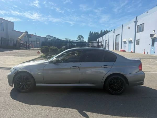 2011 BMW E90 3 Series Sedan - Image 4 of 7