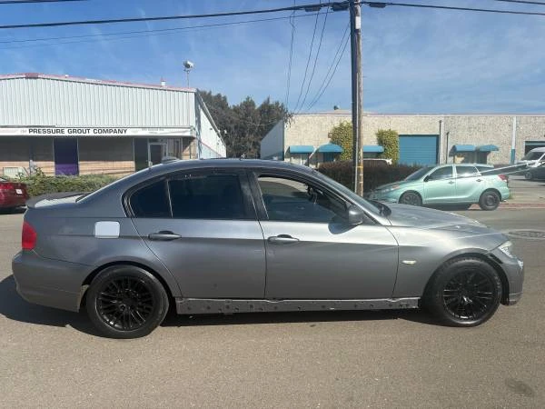 2011 BMW E90 3 Series Sedan - Image 3 of 7