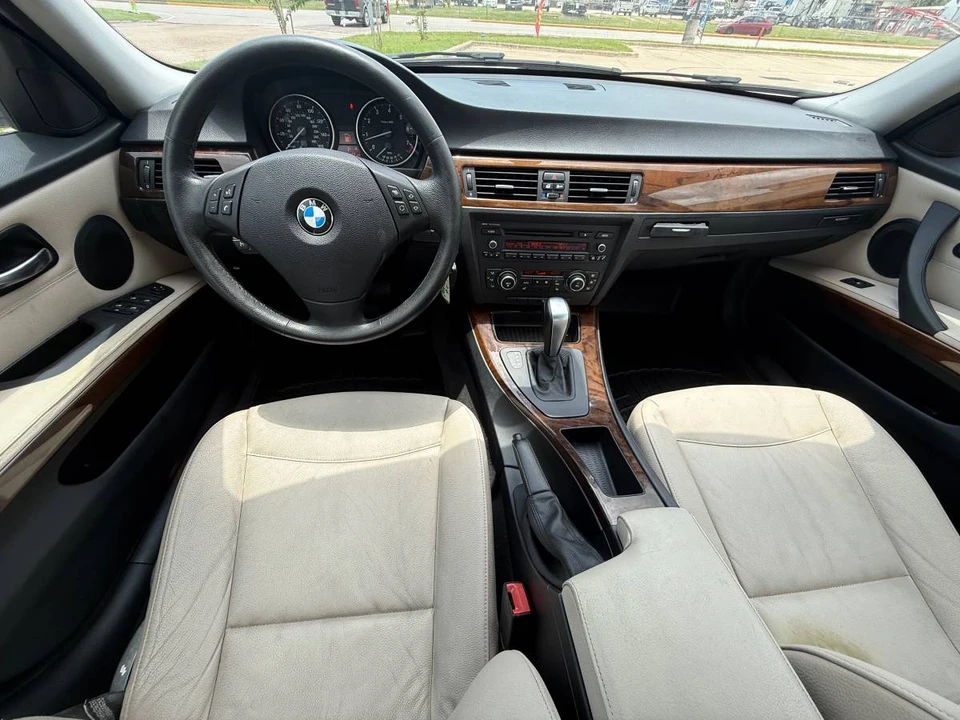 2011 BMW E90 3 Series Sedan - Image 8 of 13