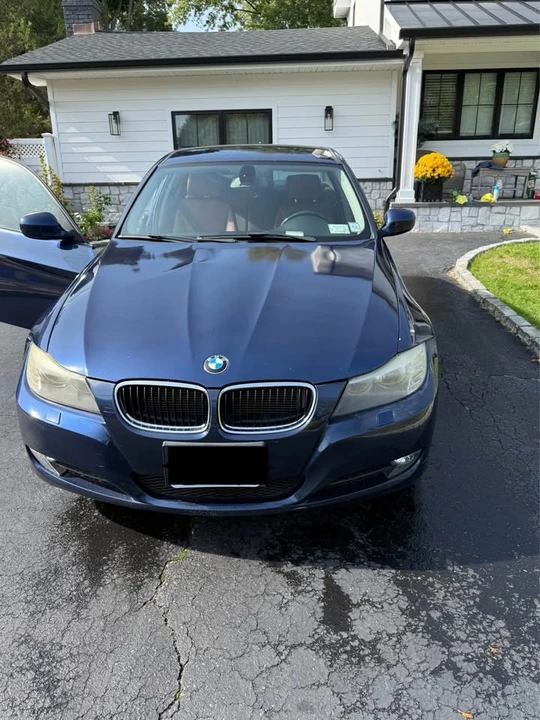 2011 BMW E90 3 Series Sedan - Image 2 of 9