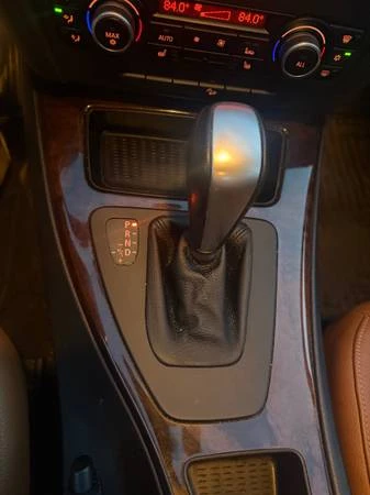 2011 BMW E90 3 Series Sedan - Image 16 of 20