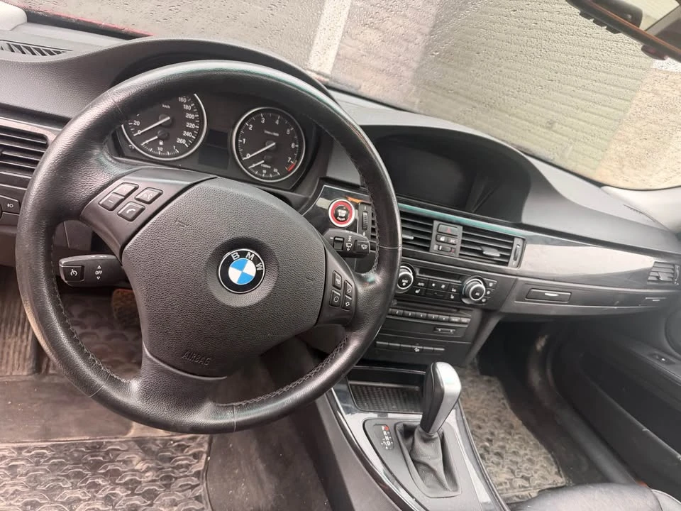 2011 BMW E90 3 Series Sedan - Image 10 of 14