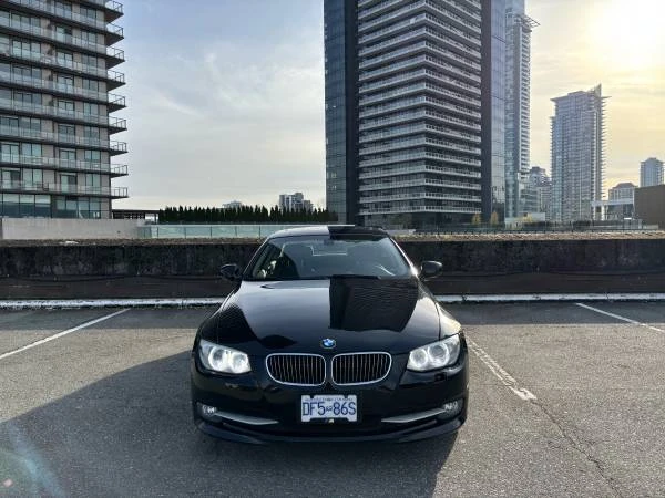 2011 BMW E90 3 Series Sedan - Image 2 of 2