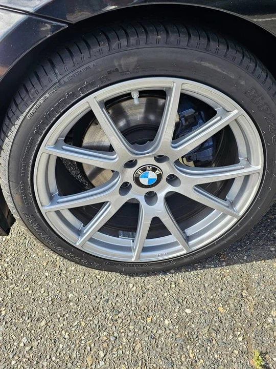 2011 BMW E90 3 Series Sedan - Image 21 of 23