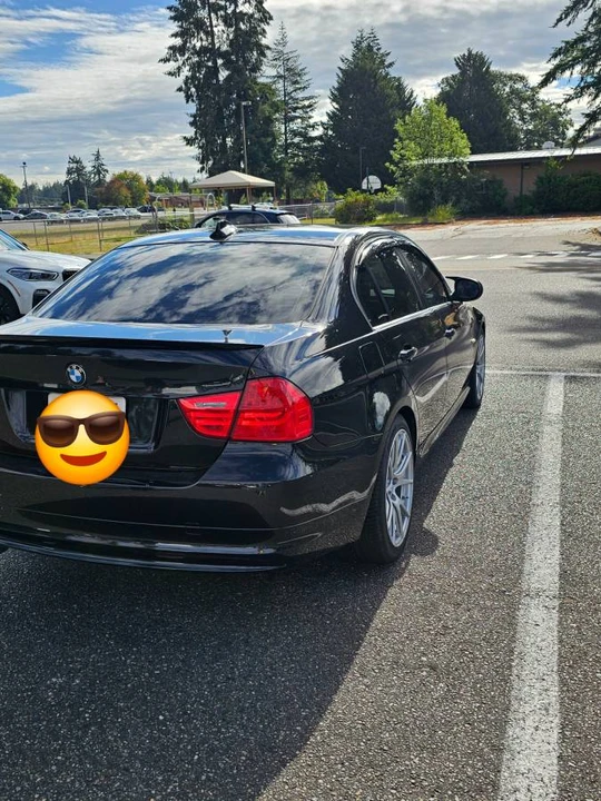 2011 BMW E90 3 Series Sedan - Image 15 of 23