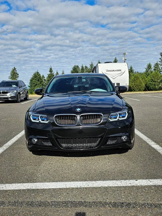 2011 BMW E90 3 Series Sedan - Image 2 of 23