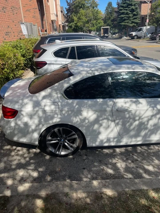 2011 BMW E90 3 Series Sedan - Image 2 of 2