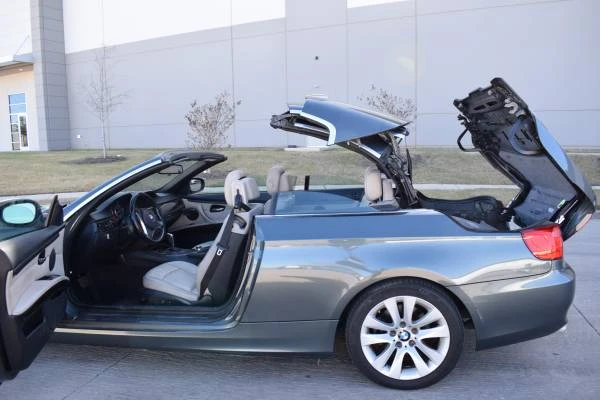 2011 BMW E93 3 Series Convertible - Image 16 of 21