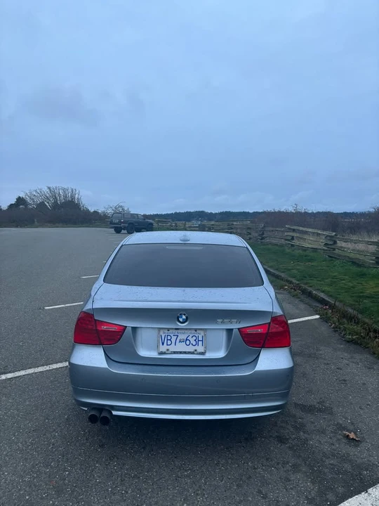 2011 BMW E90 3 Series Sedan - Image 3 of 6
