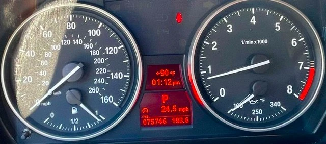 2011 BMW E90 3 Series Sedan - Image 13 of 20