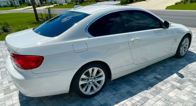 2011 BMW E90 3 Series Sedan - Image 4 of 20