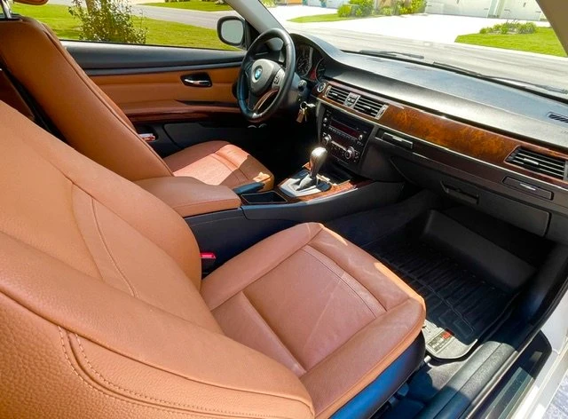 2011 BMW E90 3 Series Sedan - Image 11 of 20