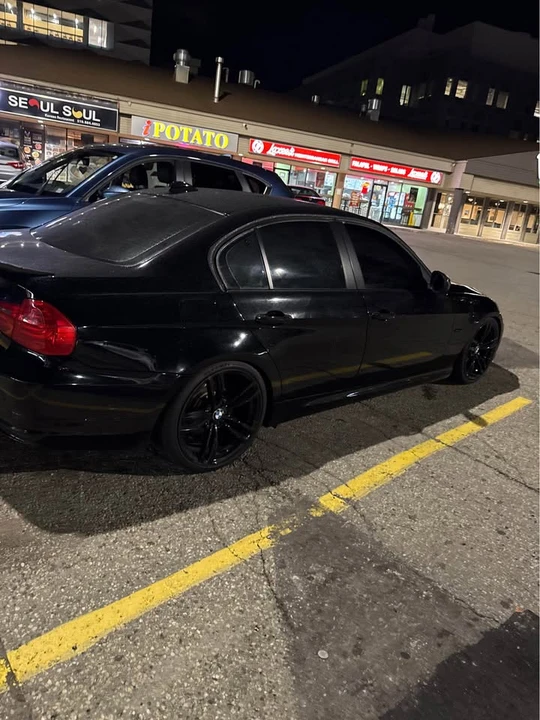 2011 BMW E90 3 Series Sedan - Image 2 of 9