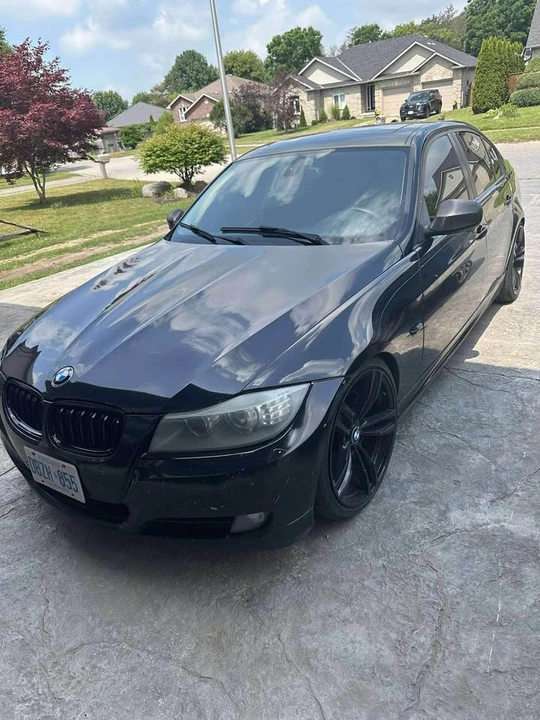 2011 BMW E90 3 Series Sedan - Image 4 of 9