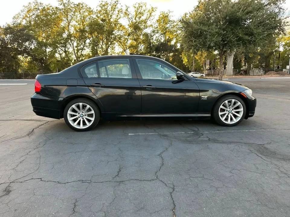 2011 BMW E90 3 Series Sedan - Image 3 of 20