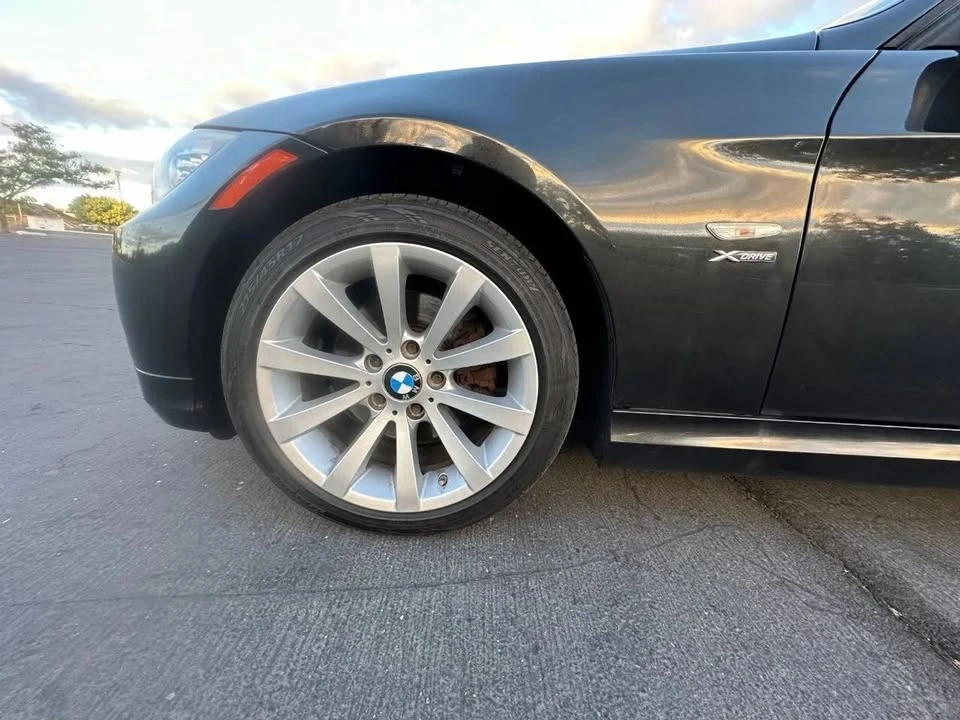 2011 BMW E90 3 Series Sedan - Image 7 of 20