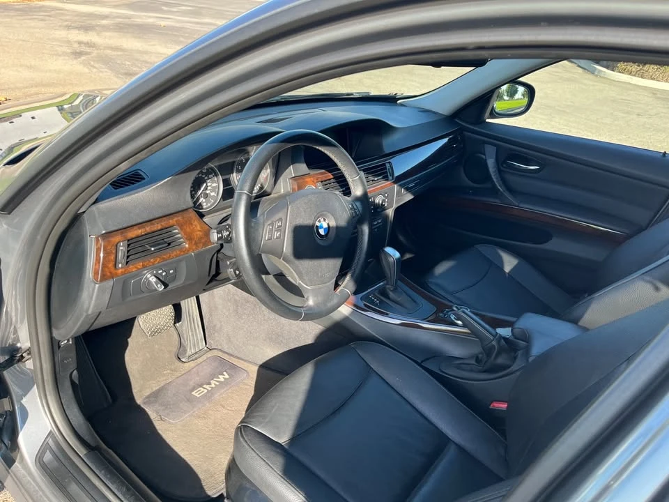 2011 BMW E90 3 Series Sedan - Image 4 of 7