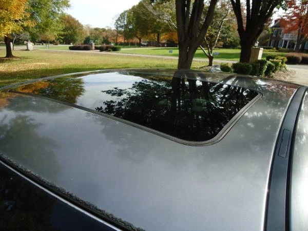 2011 BMW E90 3 Series Sedan - Image 8 of 21