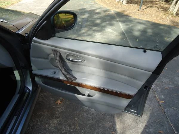 2011 BMW E90 3 Series Sedan - Image 17 of 21