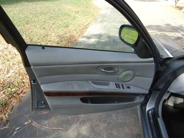 2011 BMW E90 3 Series Sedan - Image 9 of 21