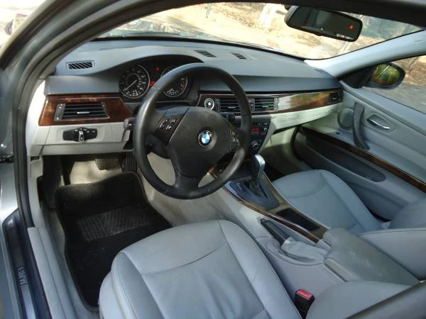 2011 BMW E90 3 Series Sedan - Image 11 of 21