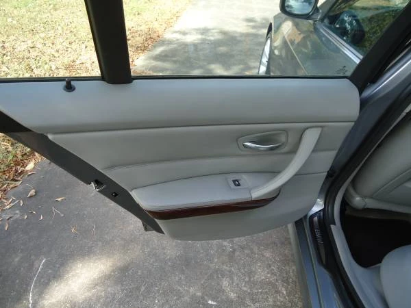 2011 BMW E90 3 Series Sedan - Image 12 of 21