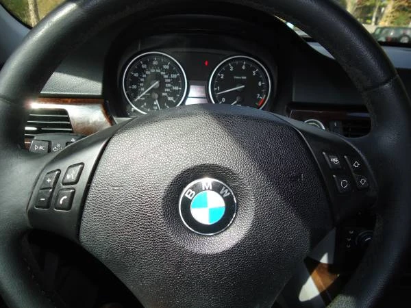 2011 BMW E90 3 Series Sedan - Image 19 of 21