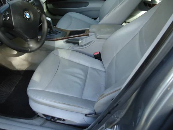 2011 BMW E90 3 Series Sedan - Image 10 of 21