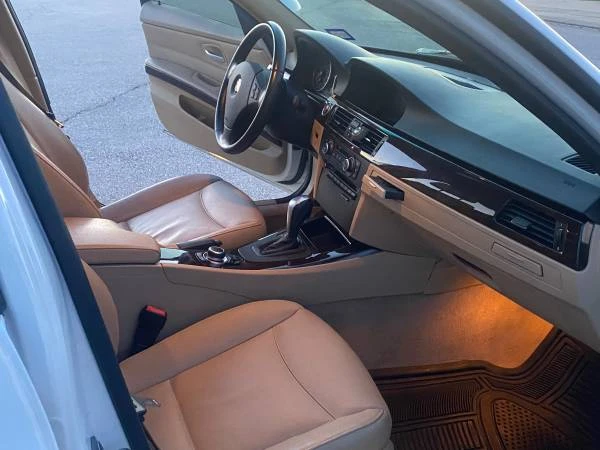 2011 BMW E90 3 Series Sedan - Image 6 of 10