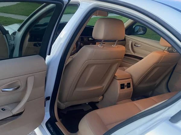 2011 BMW E90 3 Series Sedan - Image 9 of 10