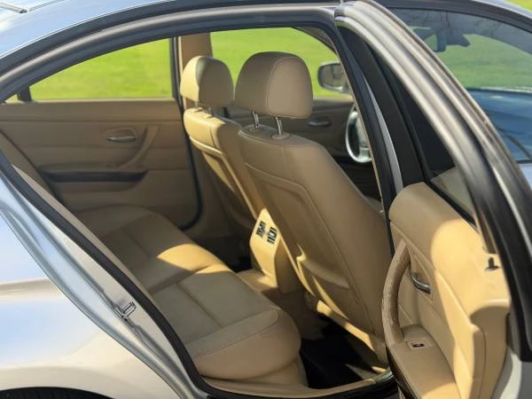 2011 BMW E90 3 Series Sedan - Image 10 of 10