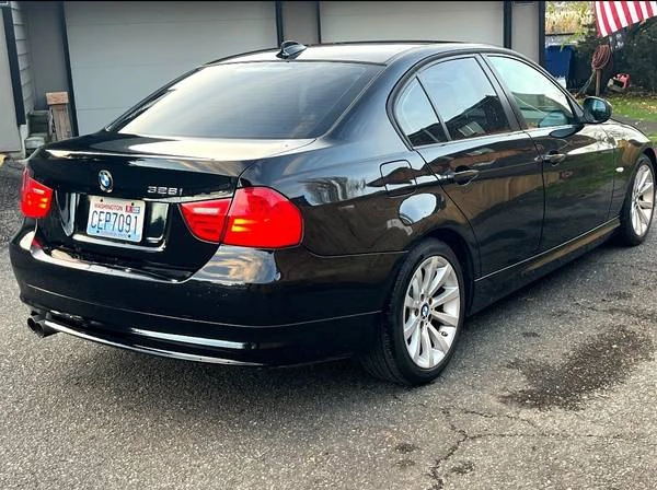 2011 BMW E90 3 Series Sedan - Image 10 of 13