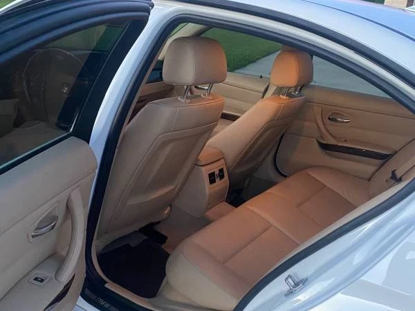 2011 BMW E90 3 Series Sedan - Image 7 of 10