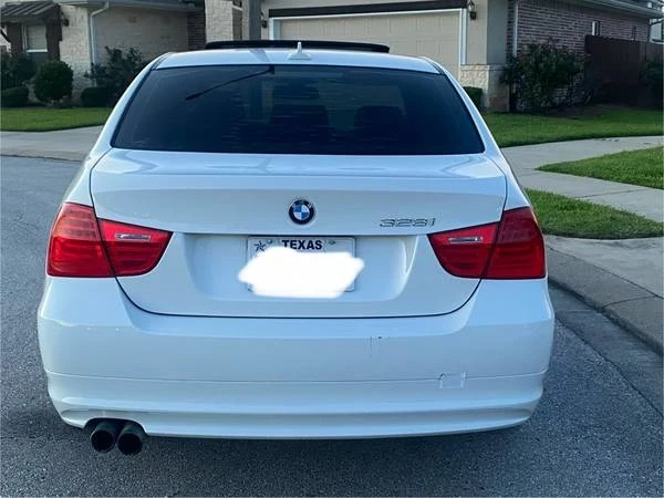 2011 BMW E90 3 Series Sedan - Image 3 of 10