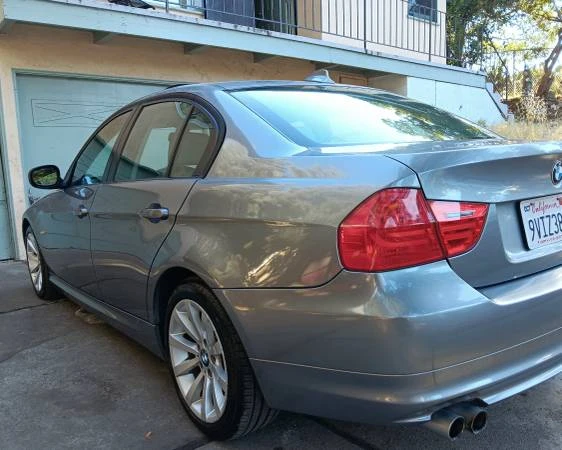 2011 BMW E90 3 Series Sedan - Image 12 of 15