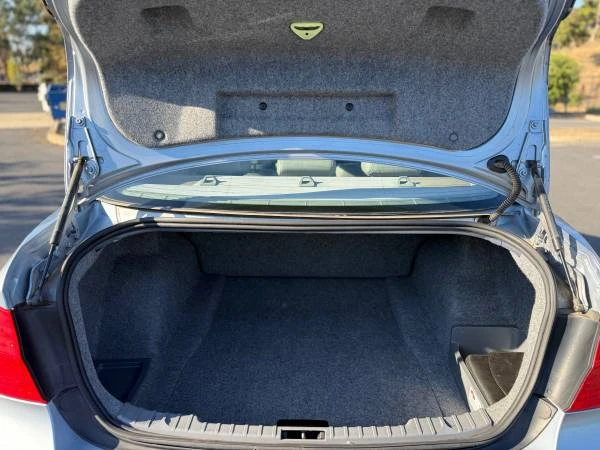 2011 BMW E90 3 Series Sedan - Image 13 of 14