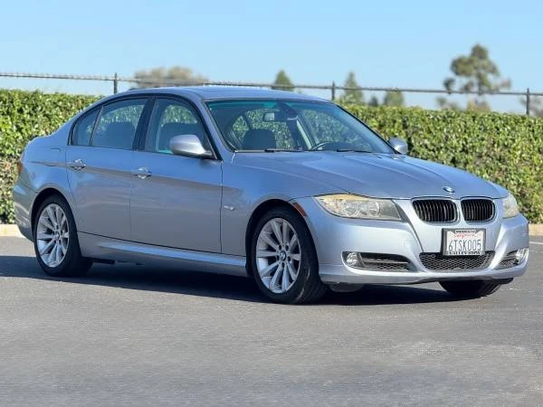 2011 BMW E90 3 Series Sedan - Image 2 of 15