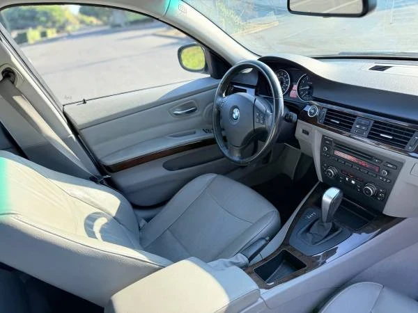 2011 BMW E90 3 Series Sedan - Image 10 of 15