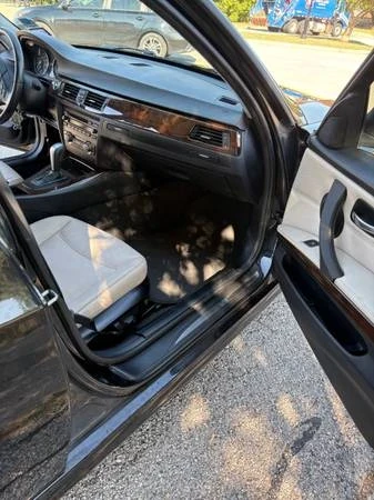 2011 BMW E90 3 Series Sedan - Image 4 of 7