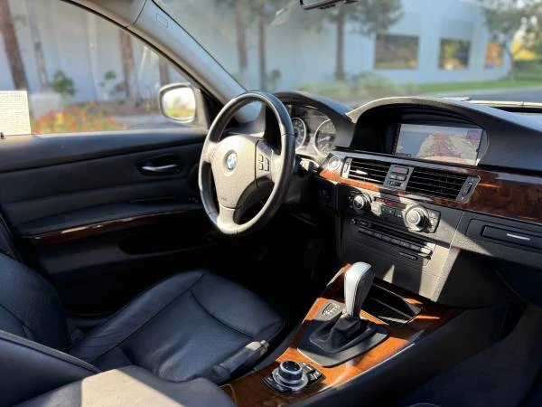 2011 BMW E90 3 Series Sedan - Image 10 of 14