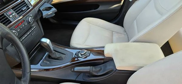 2011 BMW E90 3 Series Sedan - Image 17 of 21
